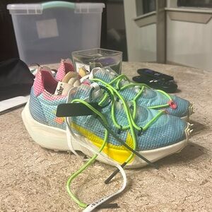 OFF WHITE Vapor Streets